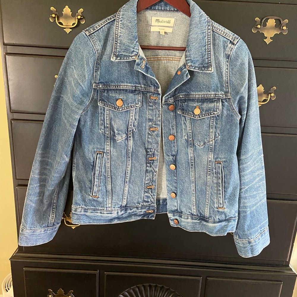 Like New Madewell Classic Jean Jacket Size L